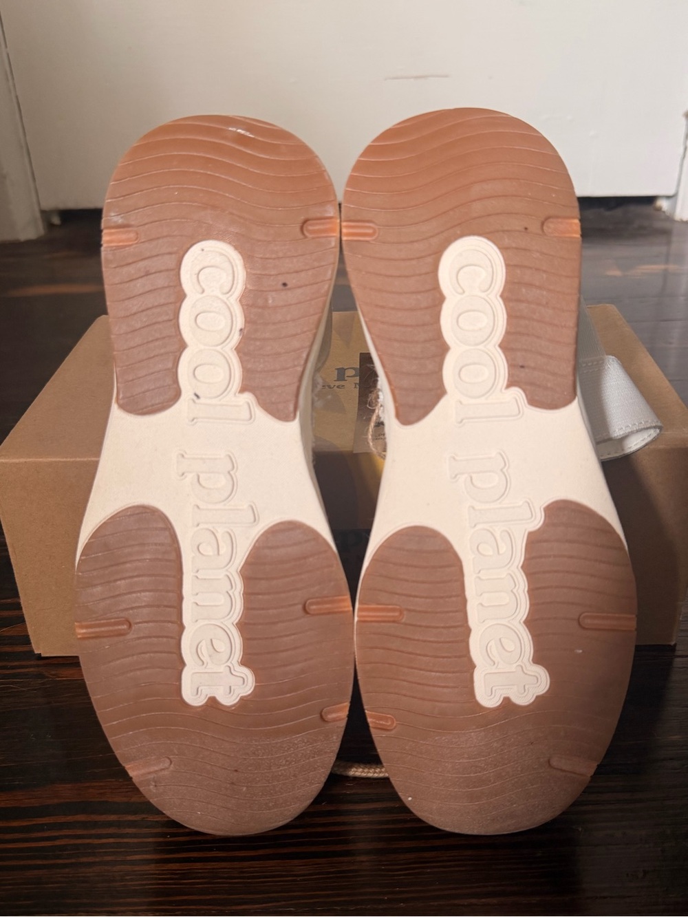 NWT Steve Madden Cool Planet White Espadrille Platform Sandals - Picture 4 of 5